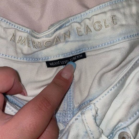 American Eagle light wash Jean shorts - Picture 2 of 4